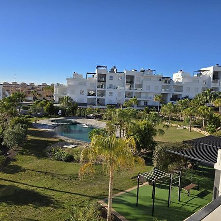 Nice 2 Bedroom Bali Apartment With Sea Views Torrevieja Ngoại thất bức ảnh