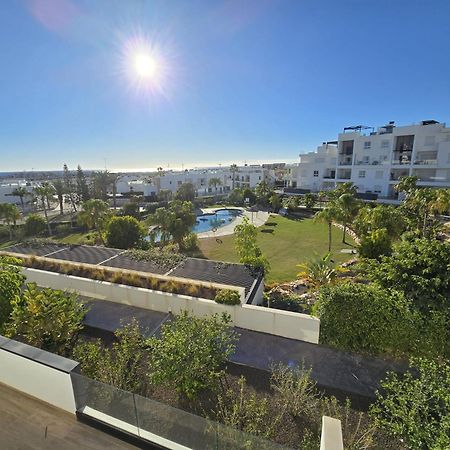 Nice 2 Bedroom Bali Apartment With Sea Views Torrevieja Ngoại thất bức ảnh