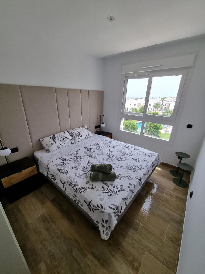 Nice 2 Bedroom Bali Apartment With Sea Views Torrevieja Ngoại thất bức ảnh