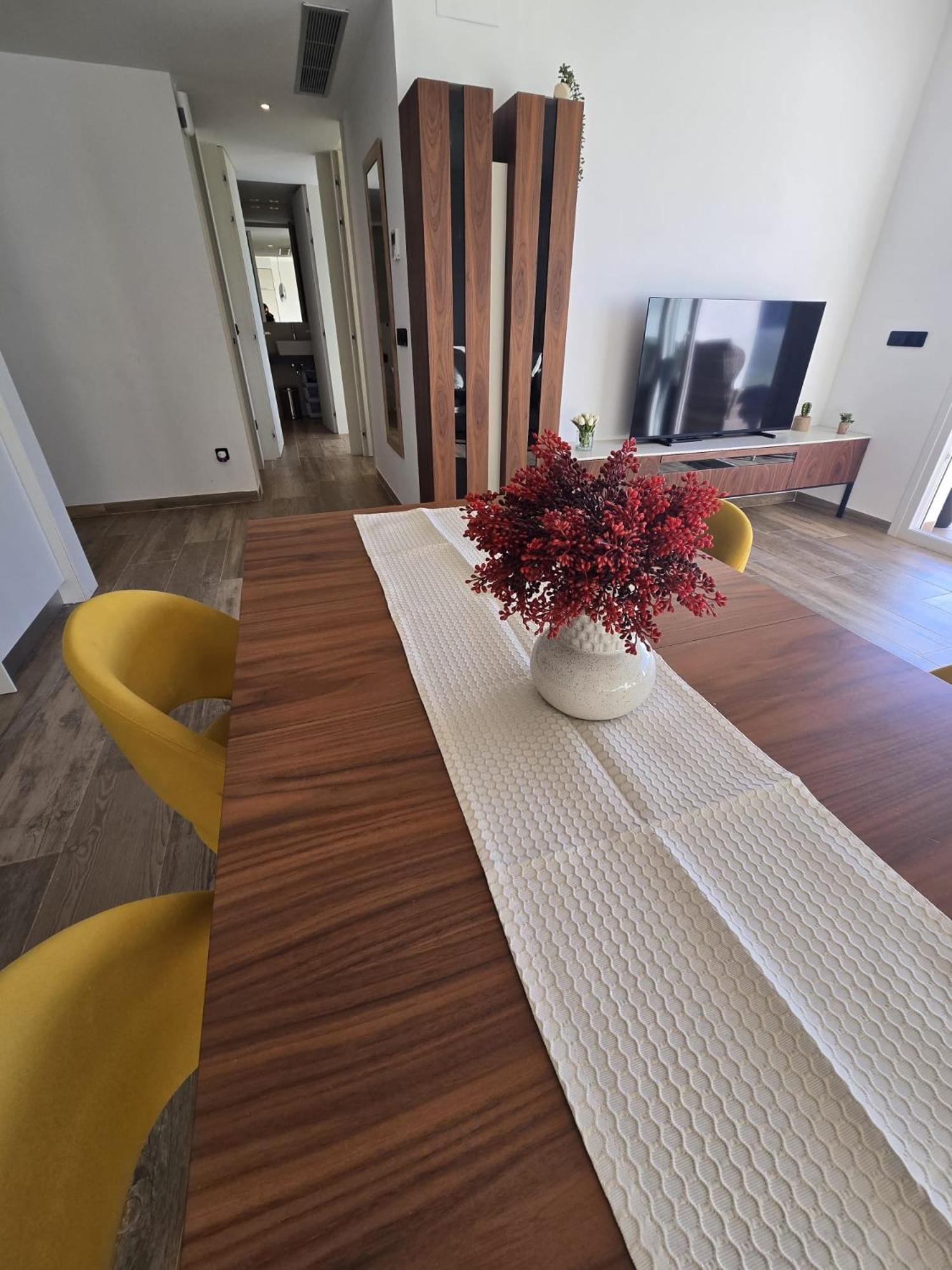 Nice 2 Bedroom Bali Apartment With Sea Views Torrevieja Ngoại thất bức ảnh