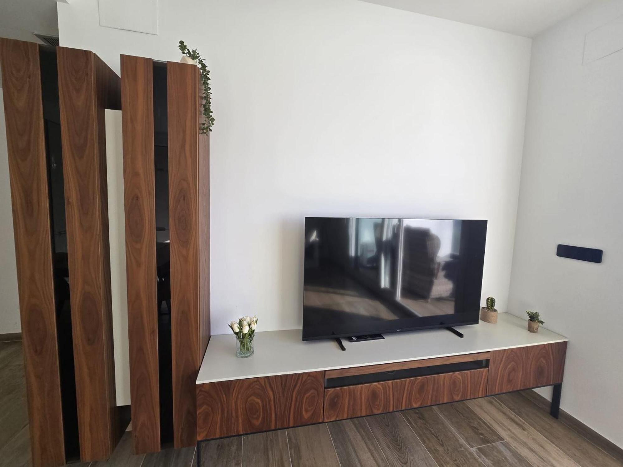 Nice 2 Bedroom Bali Apartment With Sea Views Torrevieja Ngoại thất bức ảnh